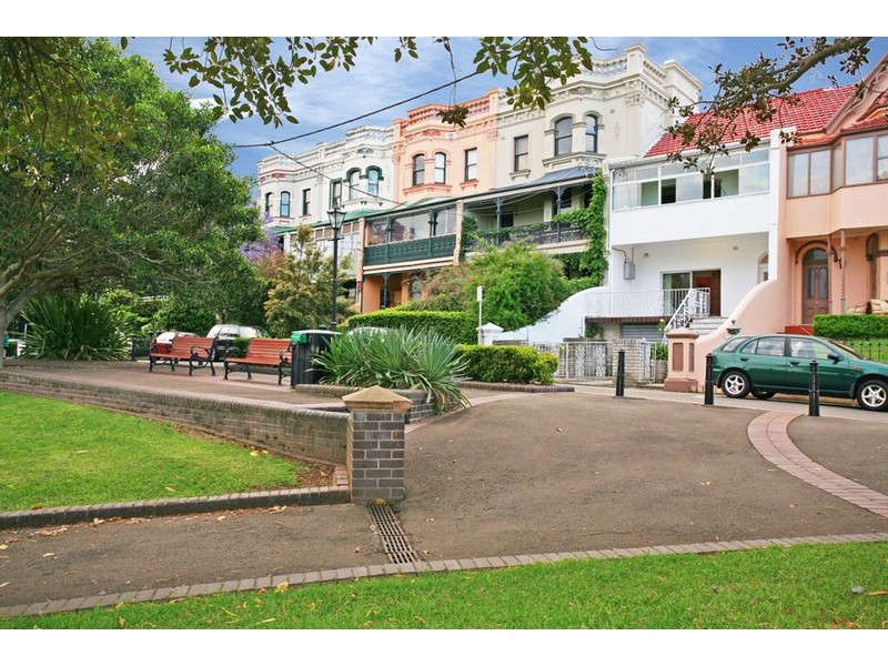 7 Warren Ball Avenue, Newtown NSW 2042