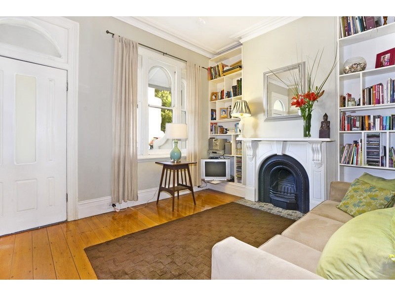 19 Leamington Avenue, Newtown NSW 2042