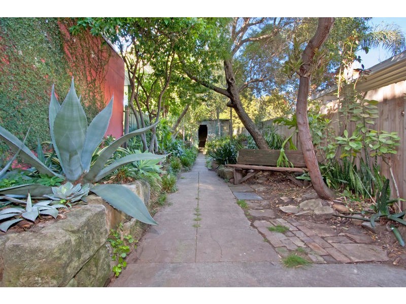 6 Laura Street, Newtown NSW 2042