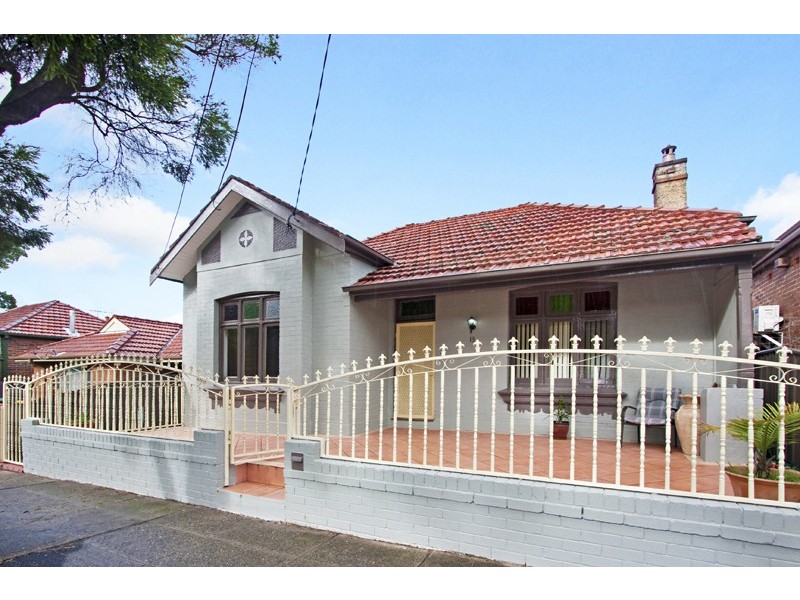 13 Yabsley Avenue, Marrickville NSW 2204