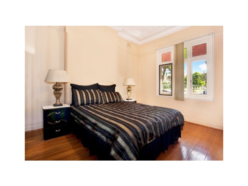 13 Yabsley Avenue, Marrickville NSW 2204