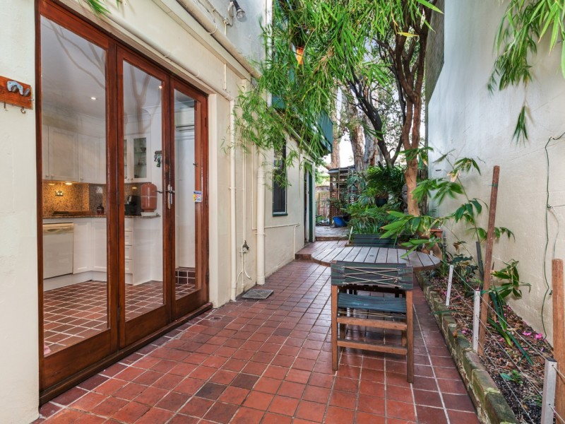 33 Golden Grove Street, Newtown NSW 2042