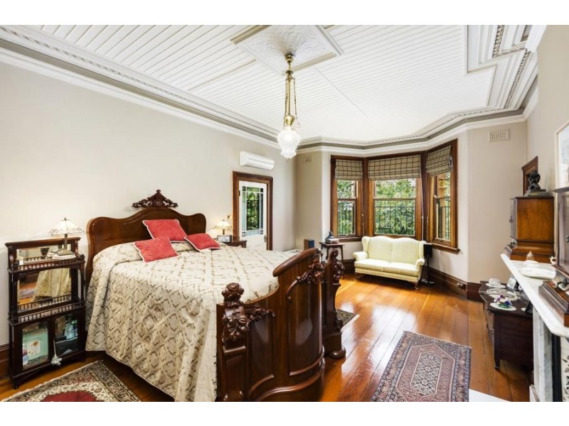 1 Warren Ball Avenue, Newtown NSW 2042