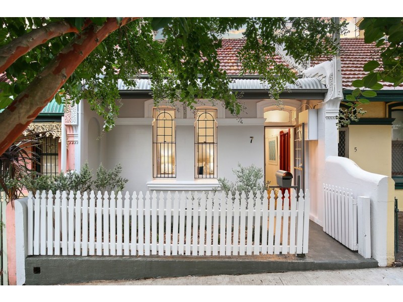 7 Pine Street, Newtown NSW 2042