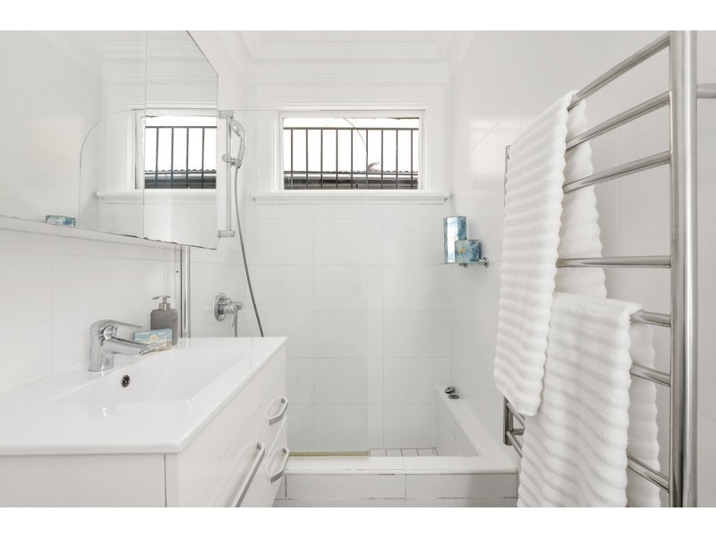 7 Pine Street, Newtown NSW 2042