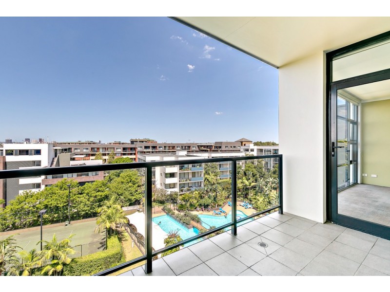 W626/221-229 Sydney Park Road, Erskineville NSW 2043