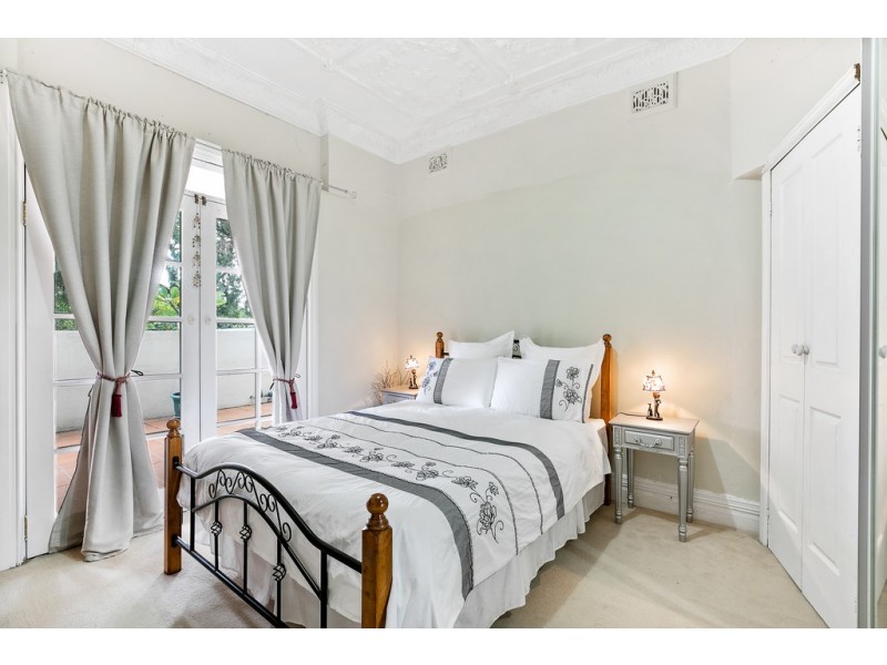 26 Holmesdale Street, Marrickville NSW 2204