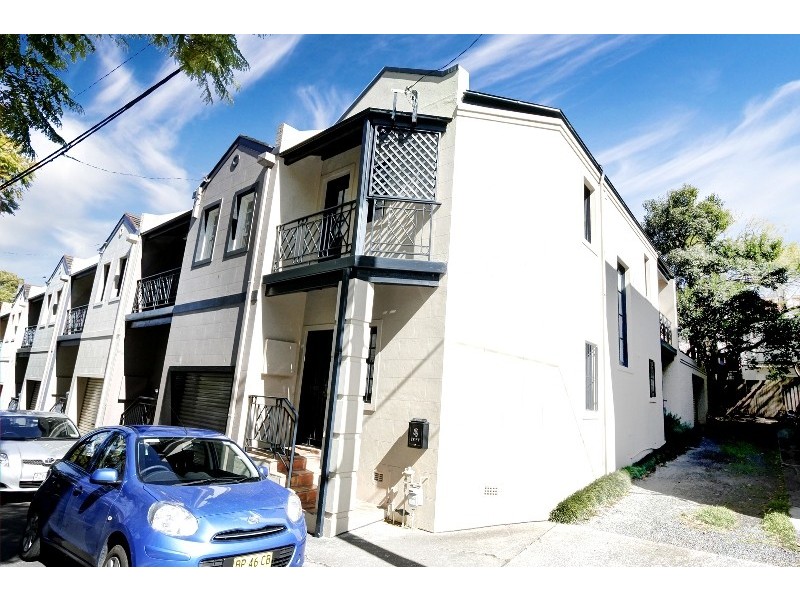 72 Brocks Lane, Newtown NSW 2042