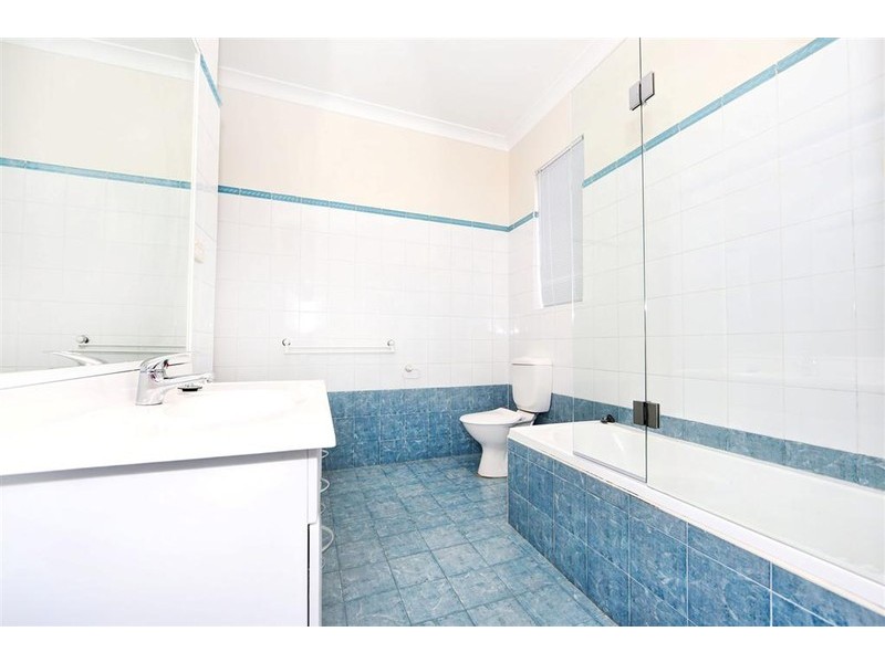 2/12-14 Brown Street, Newtown NSW 2042