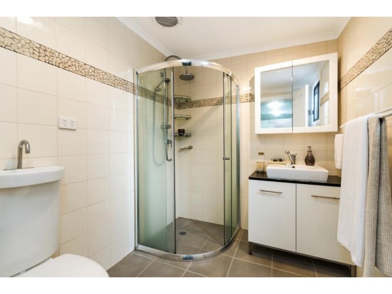 22-24 Chalder Street, Newtown NSW 2042