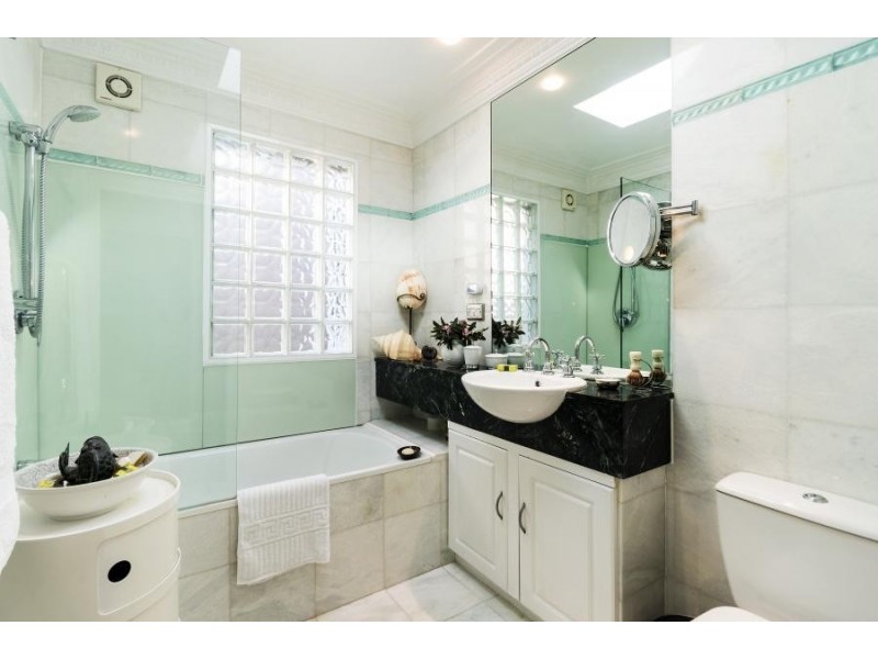 161 Wilson Street, Newtown NSW 2042