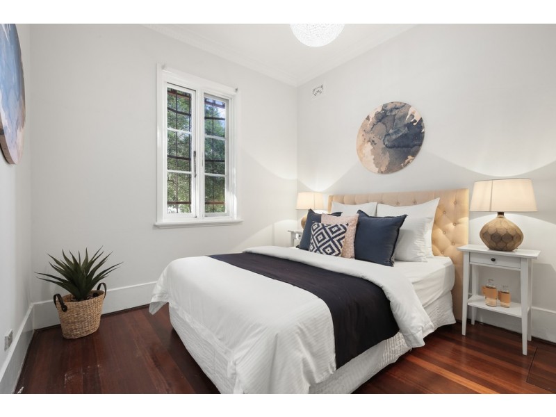 13A Barwon Park Road, St Peters NSW 2044