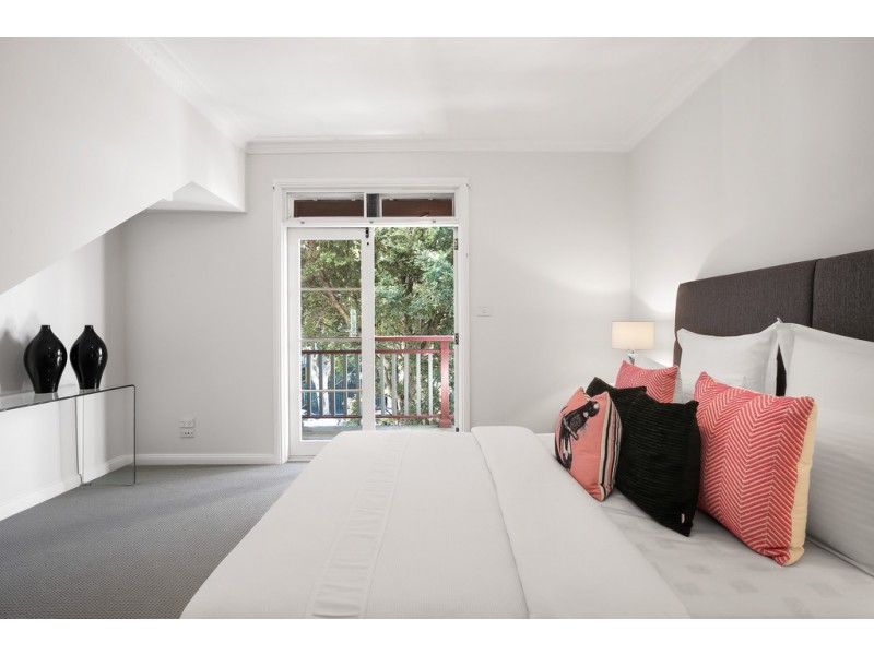 13A Barwon Park Road, St Peters NSW 2044