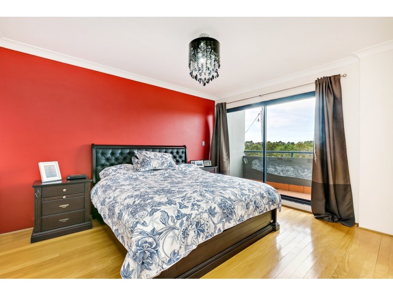 H102/1-5 Princes Highway, St Peters NSW 2044