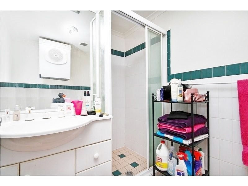 20/1 Linthorpe Street, Newtown NSW 2042