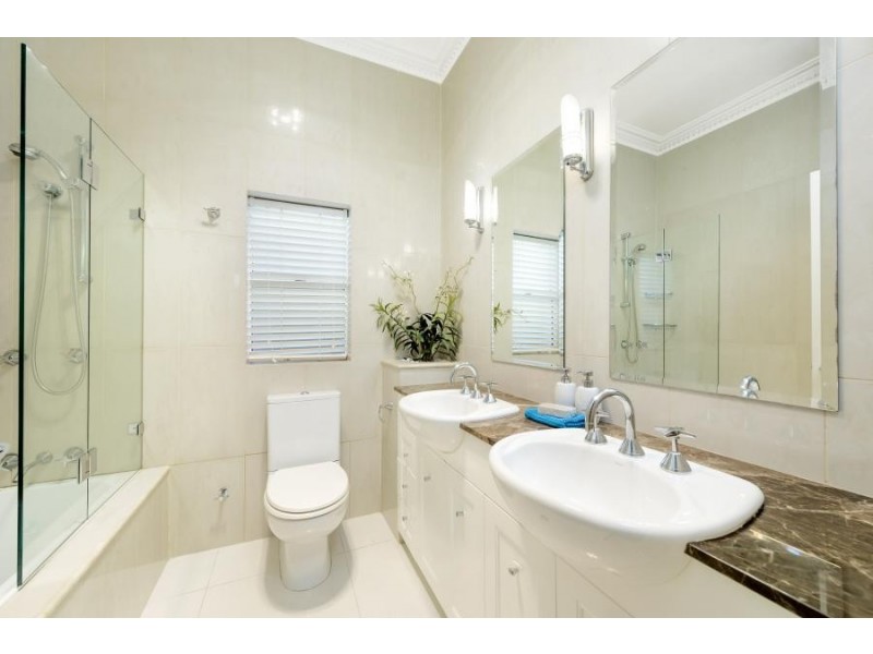 90 Crawford Road, Brighton-le-sands NSW 2216