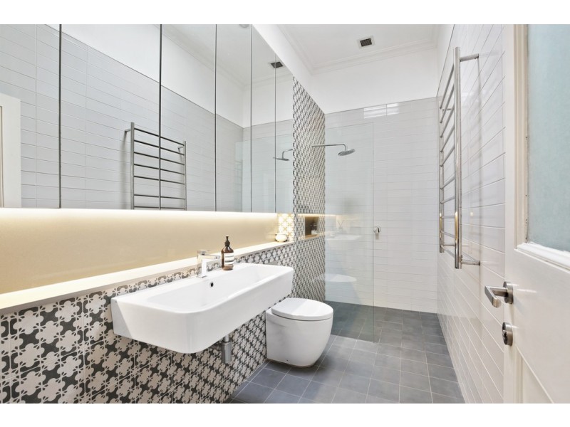 10 Clarendon Road, Stanmore NSW 2048