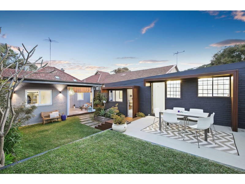 10 Clarendon Road, Stanmore NSW 2048