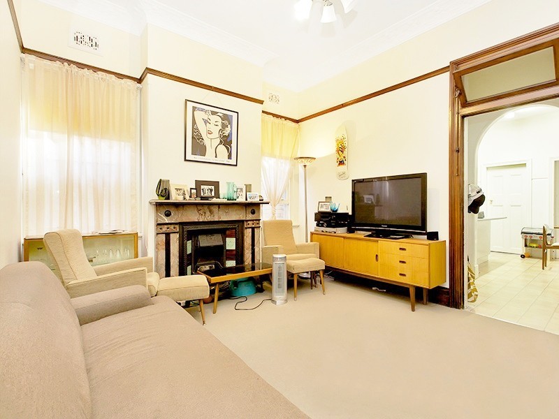 22 Clarendon Road, Stanmore NSW 2048