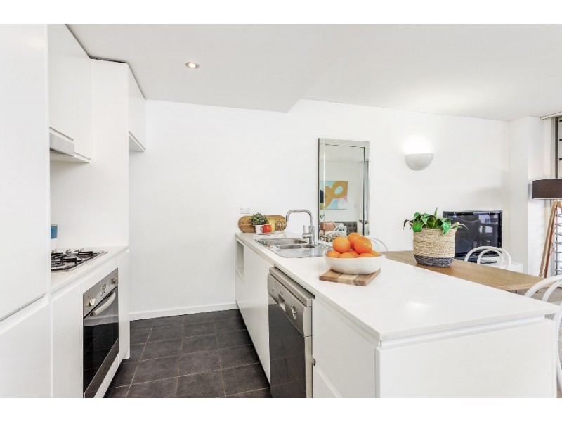 B38/21 Coulson Street, Erskineville NSW 2043