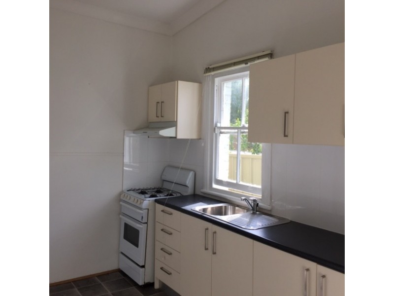 2/75 Crinan Street, Hurlstone Park NSW 2193