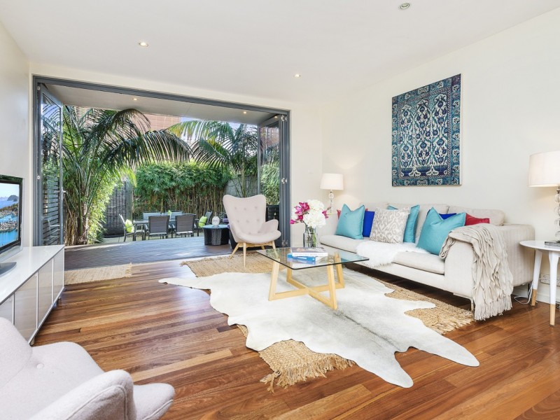 19 Commodore Street, Newtown NSW 2042