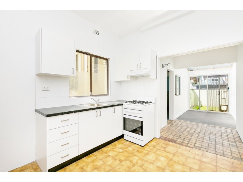 92 Metropolitan Road, Enmore NSW 2042