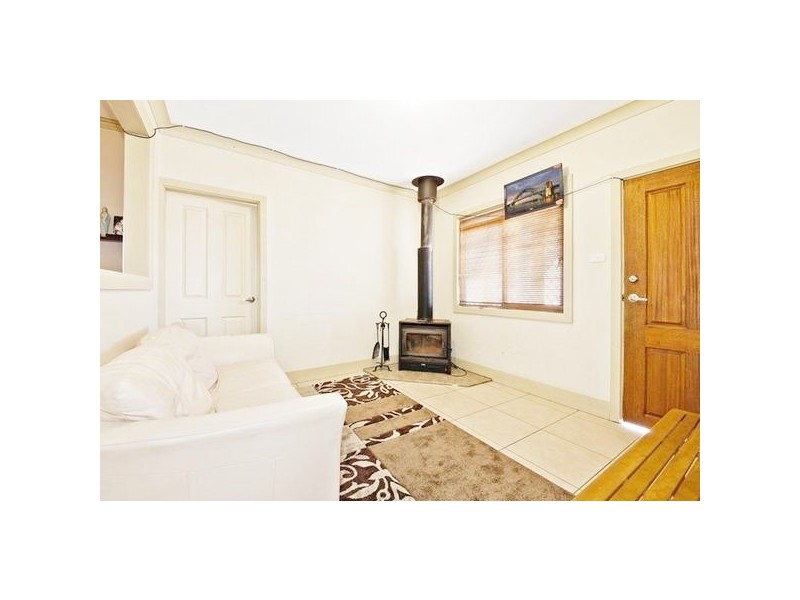 22 Jeffrey Street, Canterbury NSW 2193