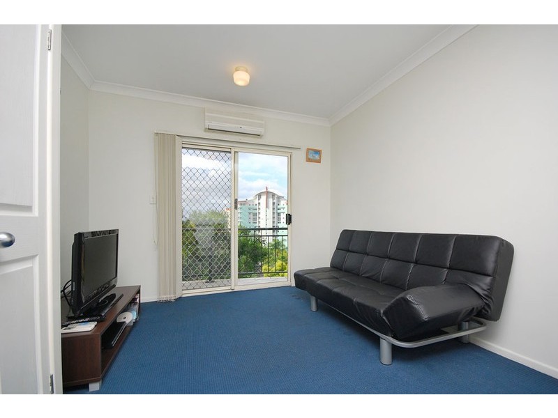 10/446 Main Street, Kangaroo Point QLD 4169