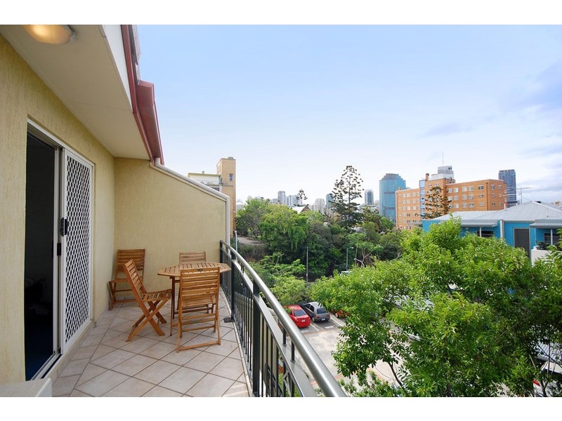 10/446 Main Street, Kangaroo Point QLD 4169