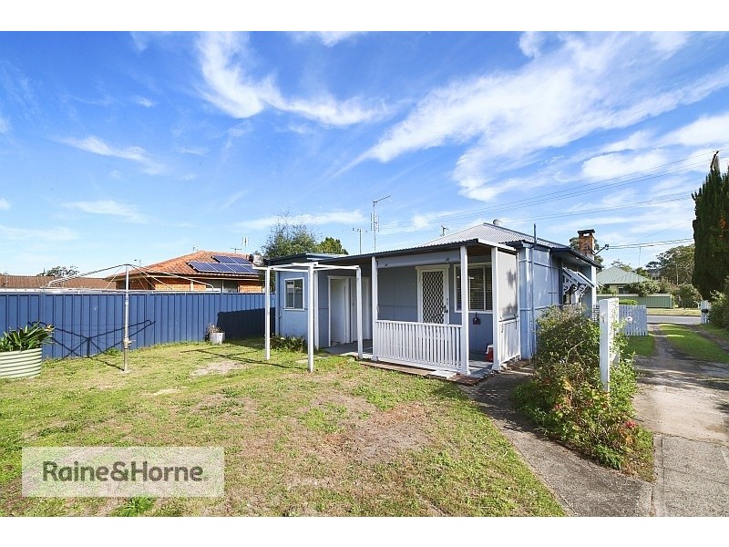 196 Ocean Beach Road, Woy Woy NSW 2256