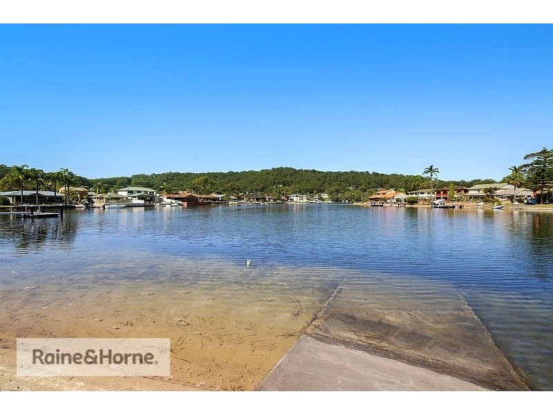 14 Mainsail Avenue, St Huberts Island NSW 2257