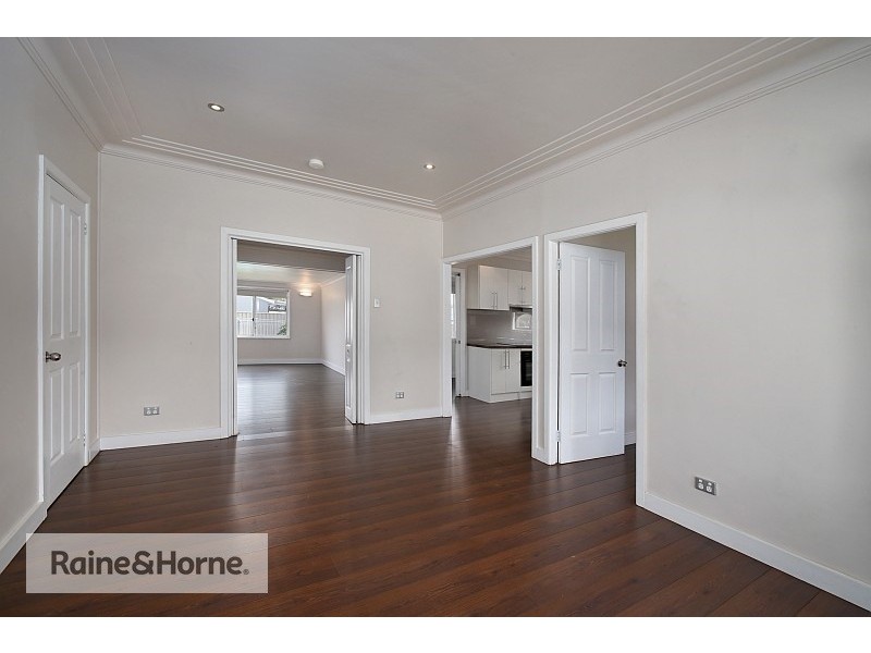 61 Commonwealth Avenue, Blackwall NSW 2256