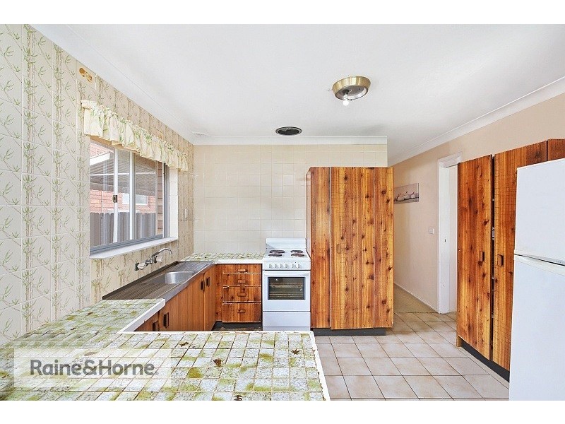 38 Honeysuckle Street, Umina Beach NSW 2257