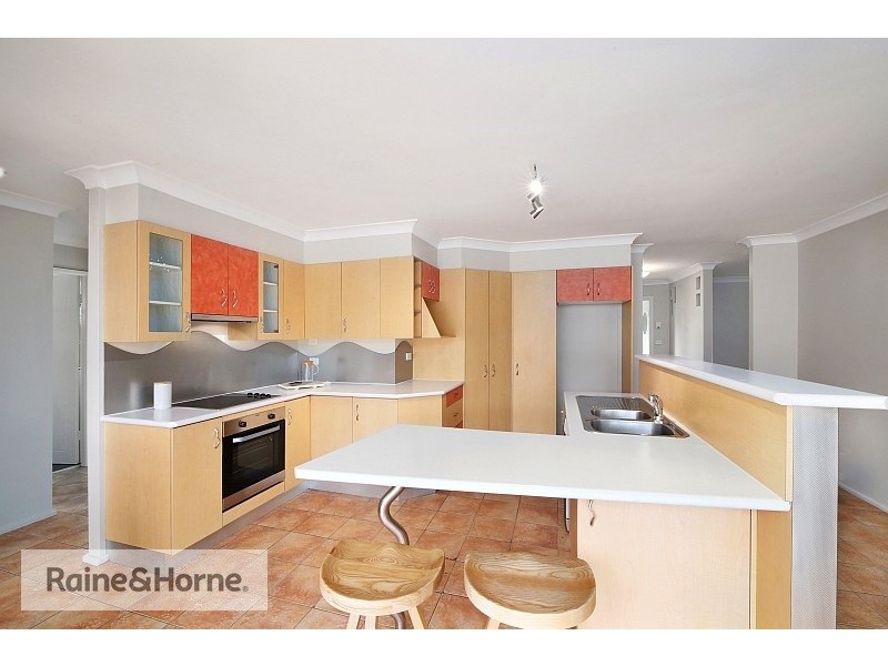 27 Nautilus Crescent, St Huberts Island NSW 2257