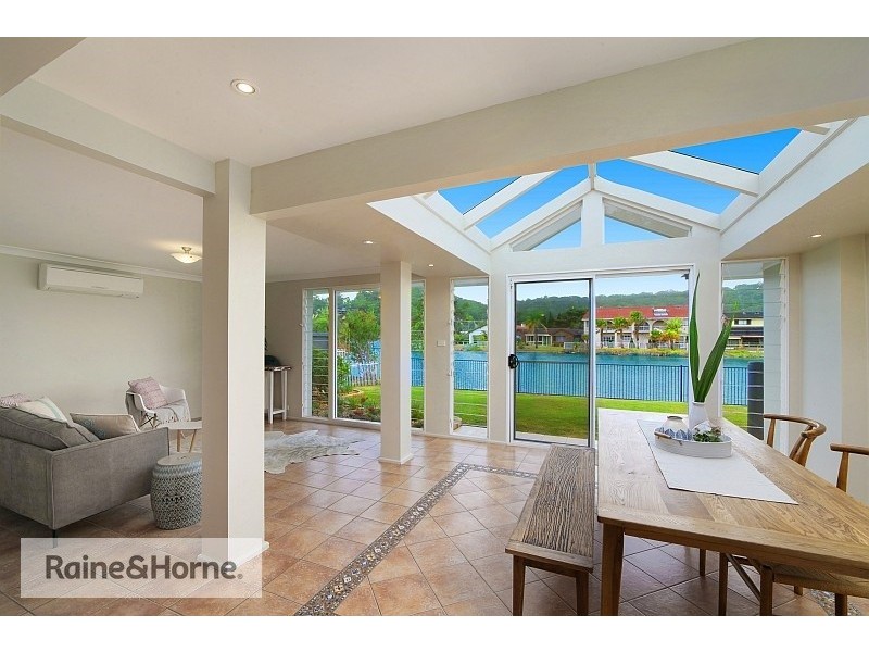 27 Nautilus Crescent, St Huberts Island NSW 2257