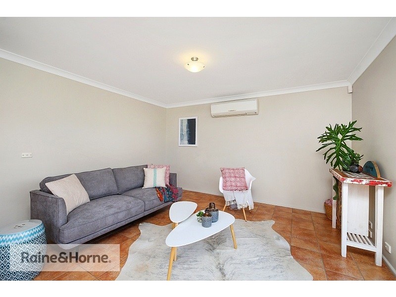 27 Nautilus Crescent, St Huberts Island NSW 2257