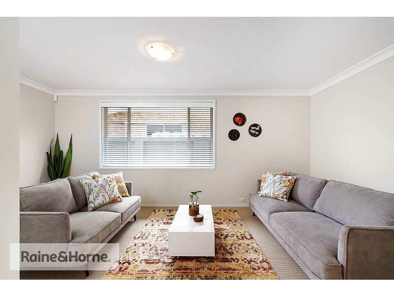 27 Nautilus Crescent, St Huberts Island NSW 2257