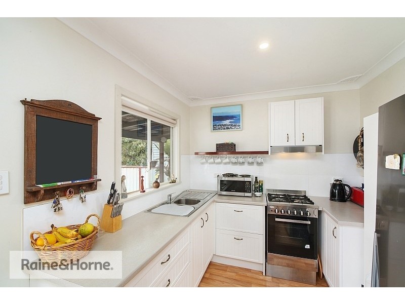 98 Gallipoli Avenue, Umina Beach NSW 2257