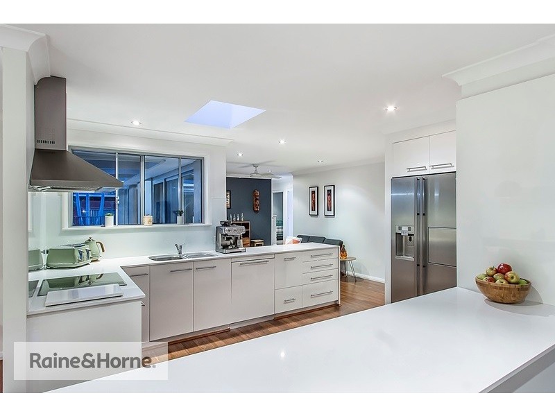 37 Boongala Avenue, Empire Bay NSW 2257