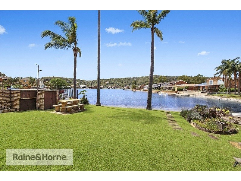 32 Mainsail Avenue, St Huberts Island NSW 2257