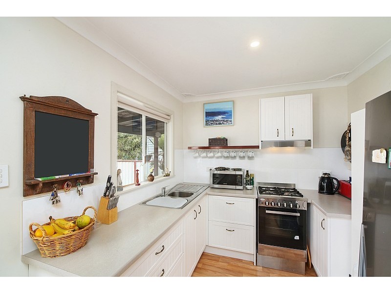 98 Gallipoli Avenue, Umina Beach NSW 2257