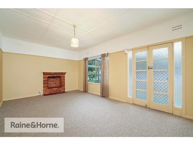 73 Memorial Avenue, Blackwall NSW 2256