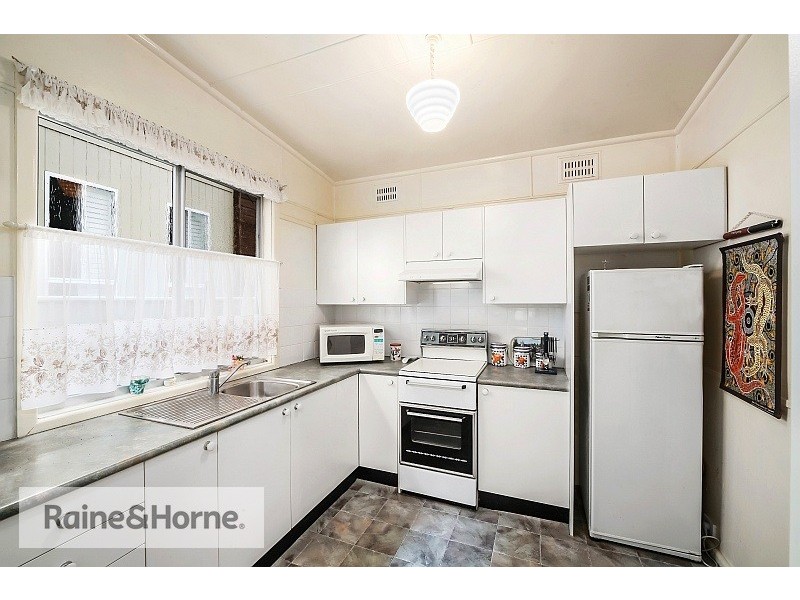 137 Booker Bay Road, Booker Bay NSW 2257