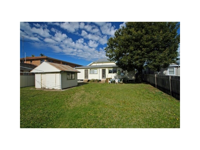 352 Booker Bay Road, Booker Bay NSW 2257
