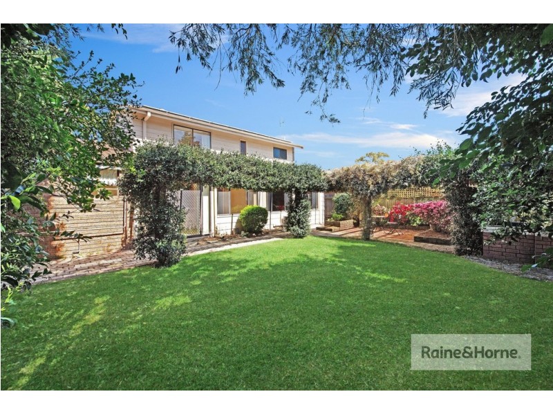 75 Helmsman Boulevard, St Huberts Island NSW 2257