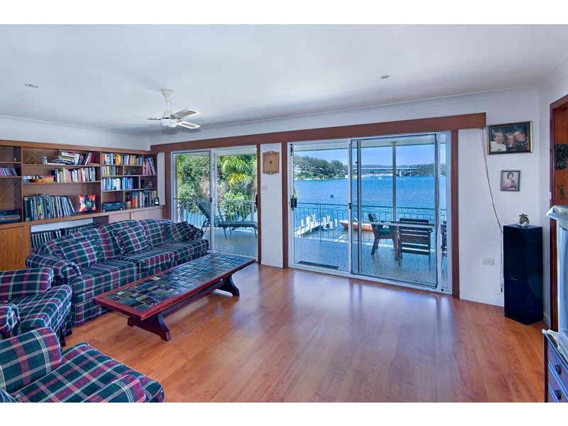 13 Cuttlefish Parade, St Huberts Island NSW 2257