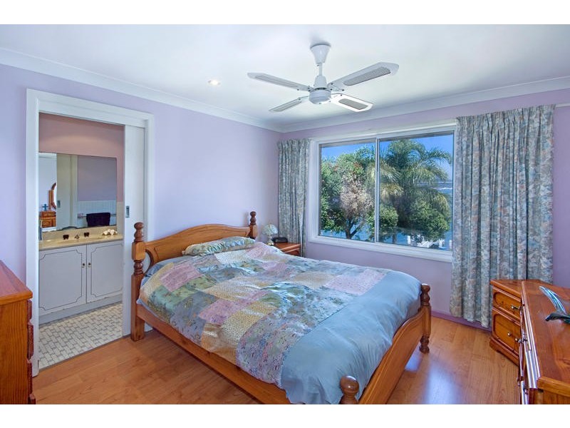 13 Cuttlefish Parade, St Huberts Island NSW 2257