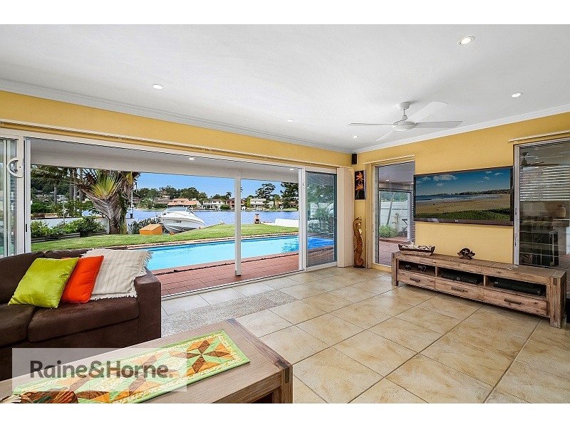 4 Mainsail Avenue, St Huberts Island NSW 2257
