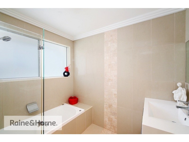4 Mainsail Avenue, St Huberts Island NSW 2257